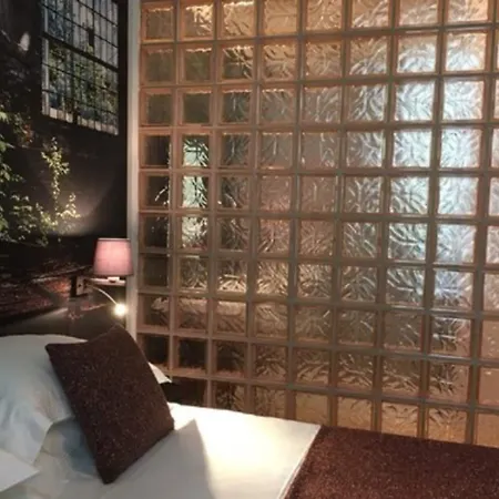 Verlaine Hotel 4*