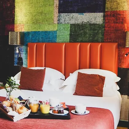Verlaine Hotel 4*