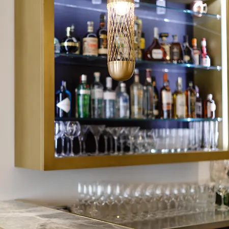 Verlaine Hotel 4*