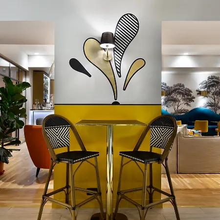 Verlaine Hotel
