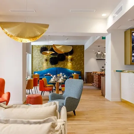 Hotel Verlaine