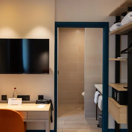 Verlaine Hotel