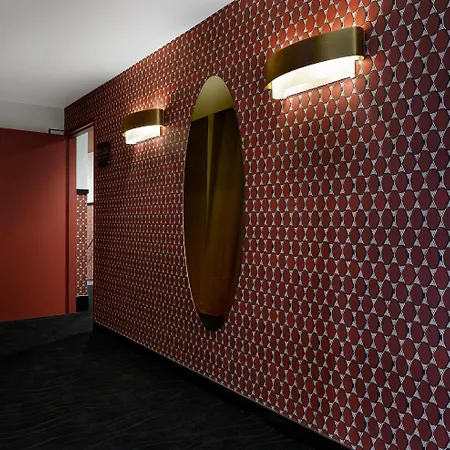 Verlaine Hotel 4*