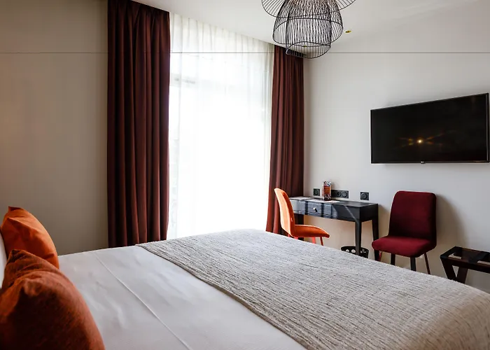 Verlaine 4* Κάννες